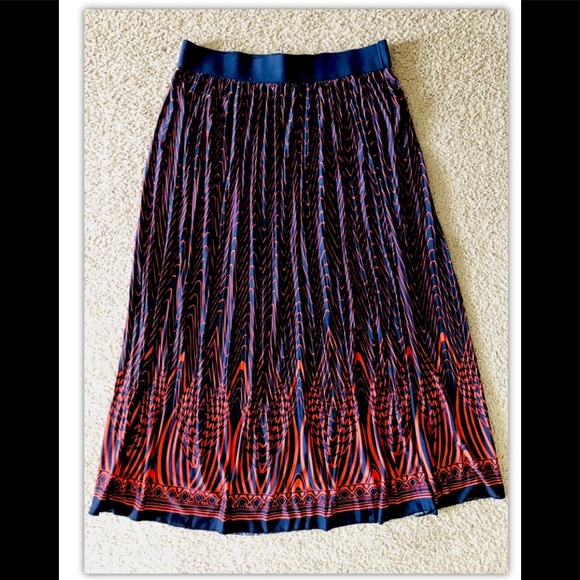Metro Wear Maxi Flared Skirt Sz L🌹 Elastic Waist Navy Red Abstract pattern - Picture 2 of 10